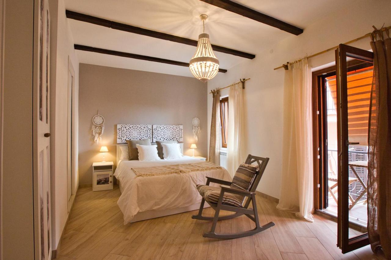 Cosy Nemi - Guest House Eksteriør bilde